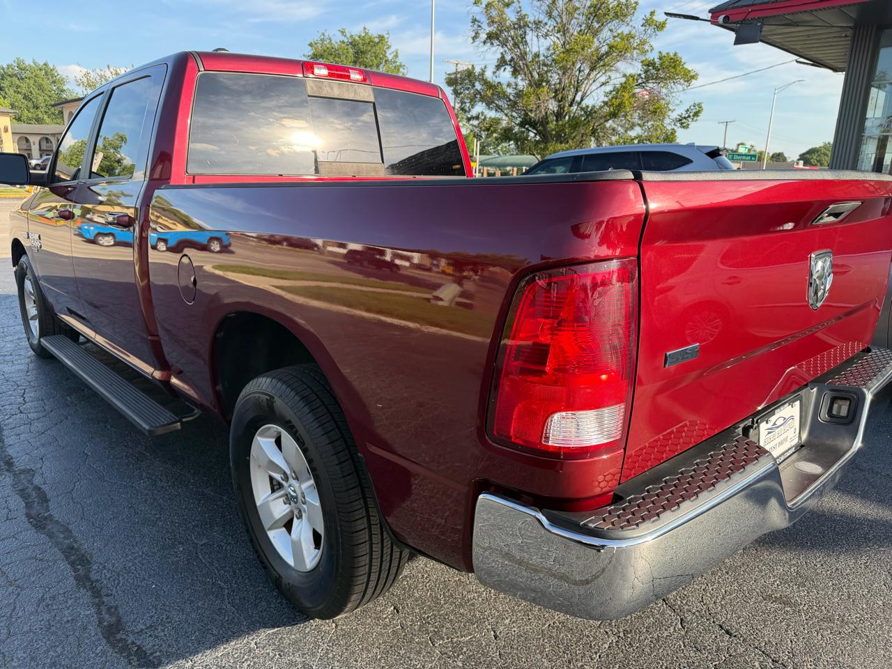 RAM 1500 Classic SLT 4x2 Crew Cab 6'4" Box 2020