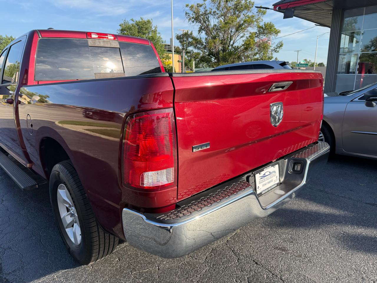 RAM 1500 Classic SLT 4x2 Crew Cab 6'4" Box 2020