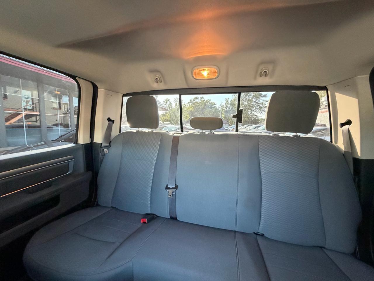 RAM 1500 Classic SLT 4x2 Crew Cab 6'4" Box 2020