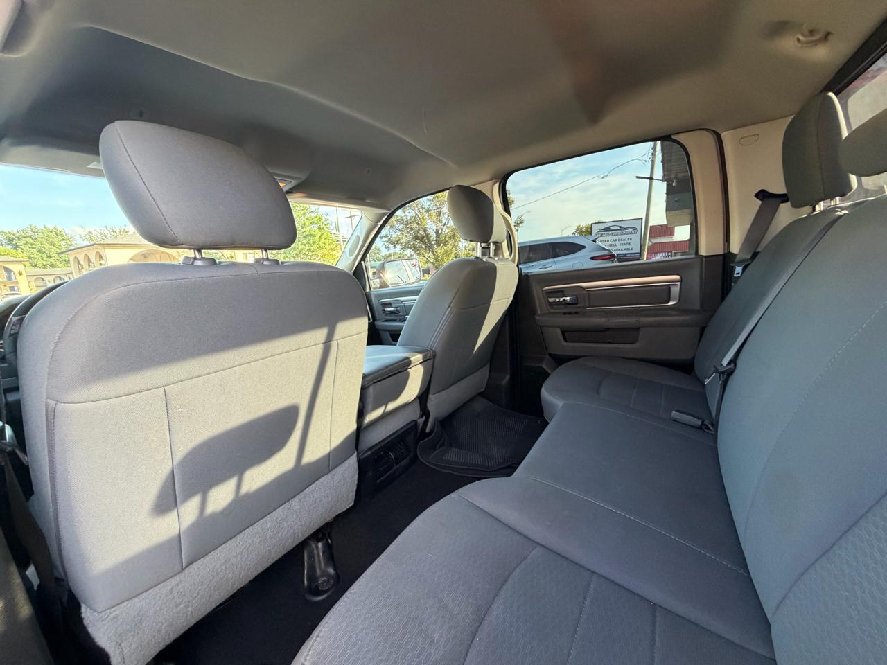 RAM 1500 Classic SLT 4x2 Crew Cab 6'4" Box 2020