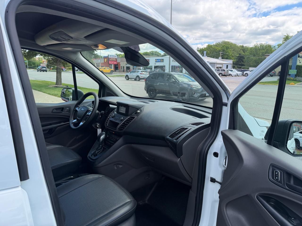 Ford Transit Connect Van XL LWB w/Rear Symmetrical Doors 2021