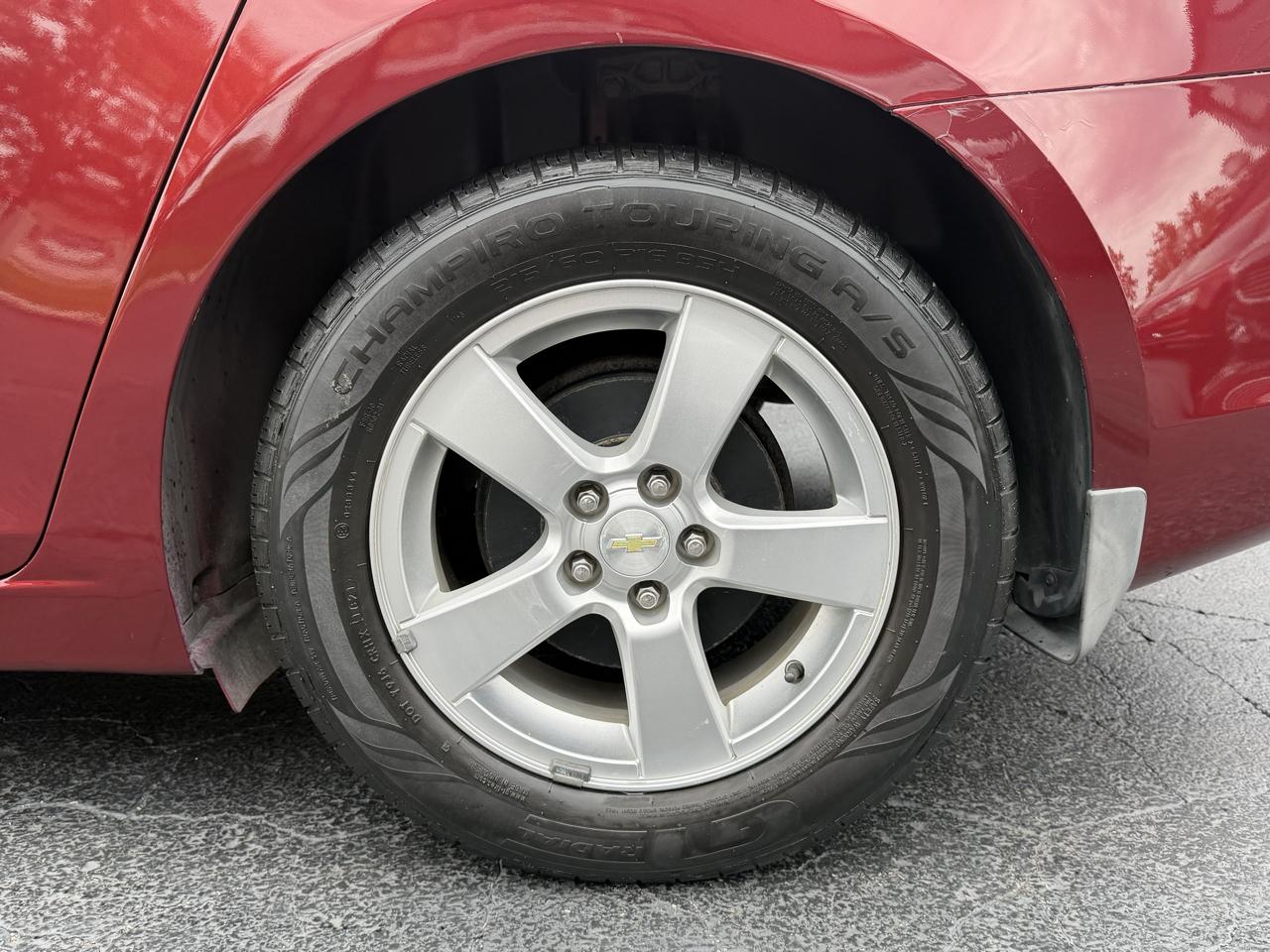 Chevrolet Cruze photo 6
