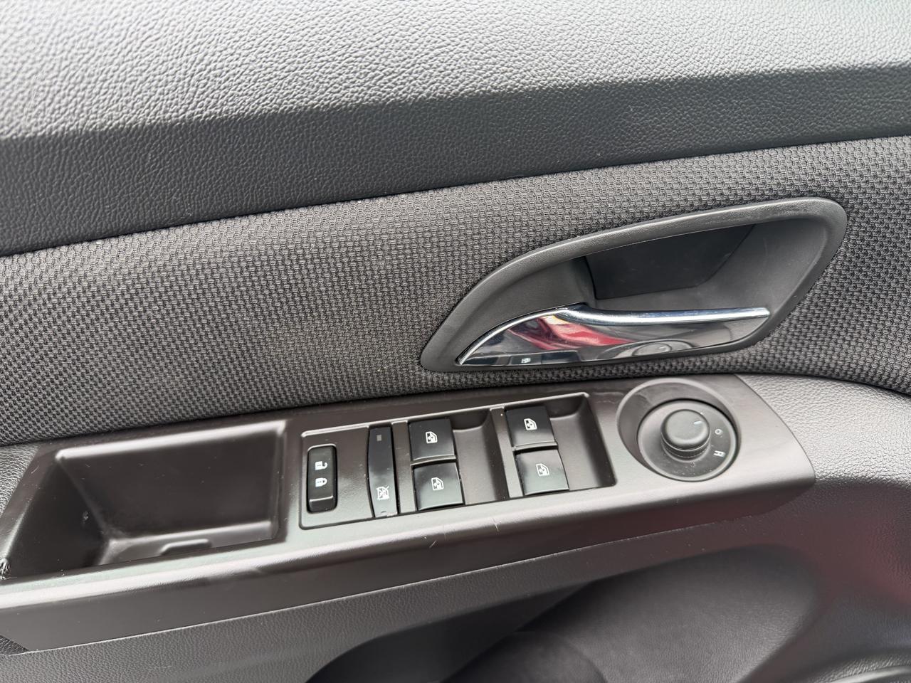 Chevrolet Cruze photo 28