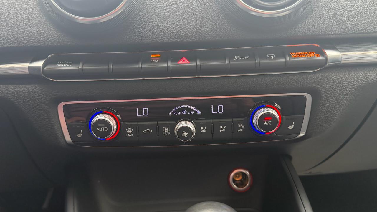 Audi A3 4dr Sdn quattro 2.0T Premium Plus 2015
