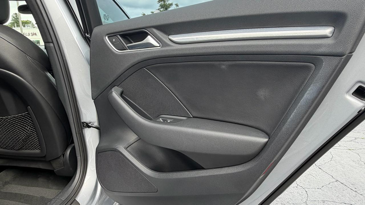 Audi A3 4dr Sdn quattro 2.0T Premium Plus 2015
