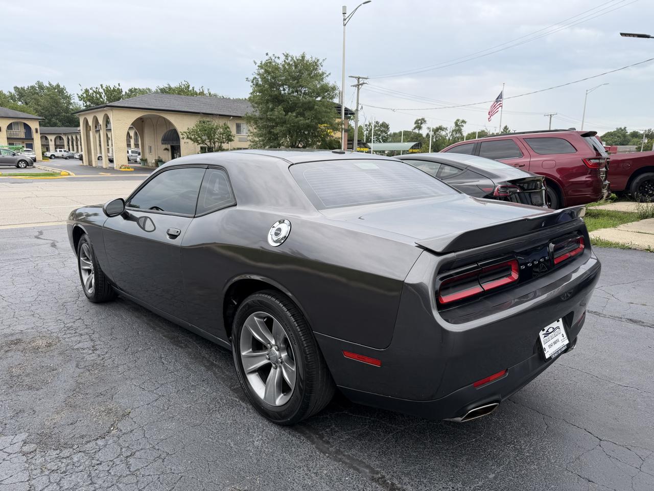 Dodge Challenger SXT RWD 2020