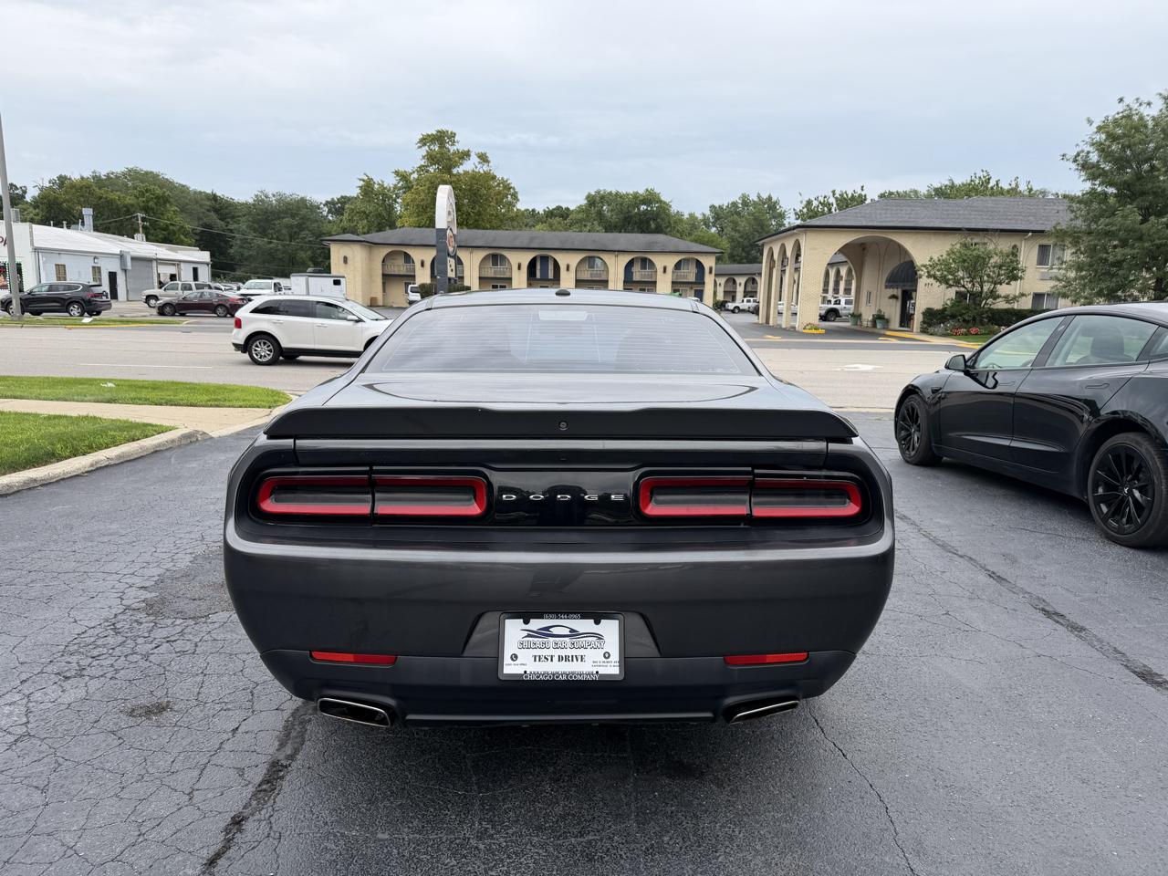 Dodge Challenger SXT RWD 2020