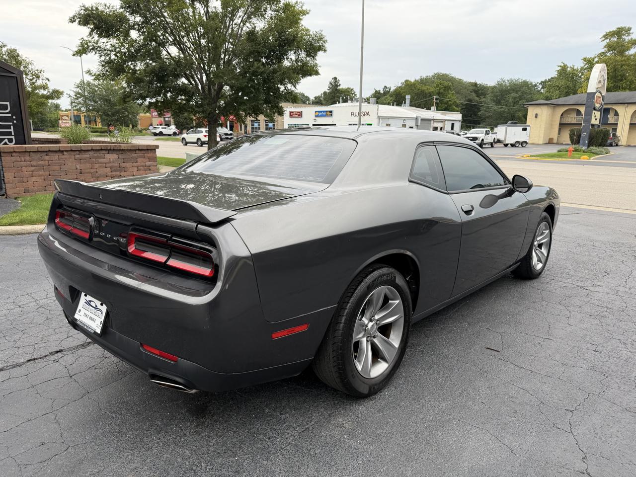 Dodge Challenger SXT RWD 2020