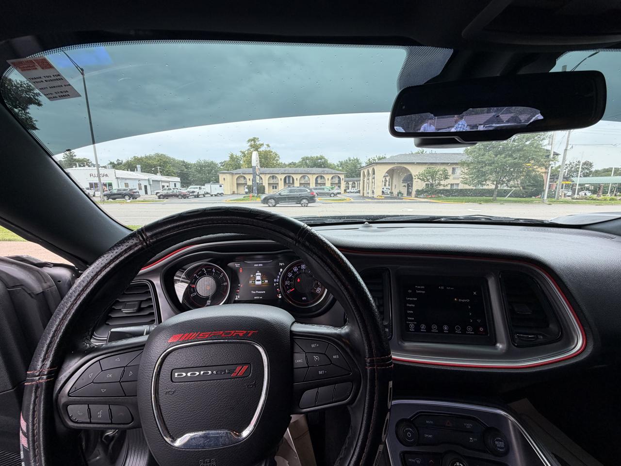 Dodge Challenger SXT RWD 2020