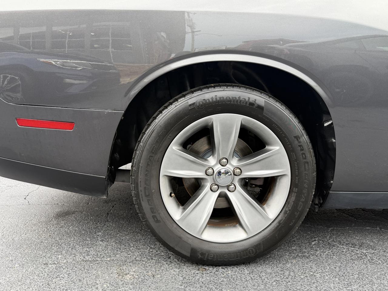 Dodge Challenger SXT RWD 2020
