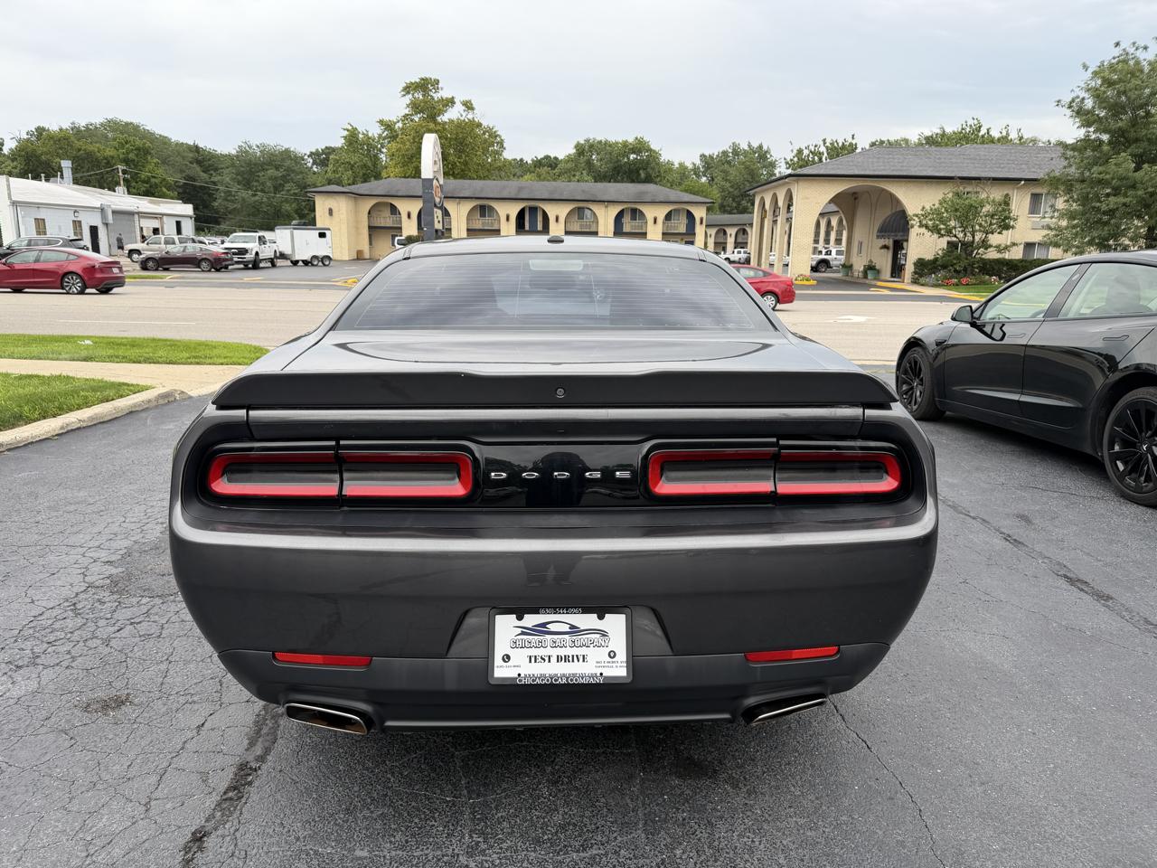 Dodge Challenger SXT RWD 2020