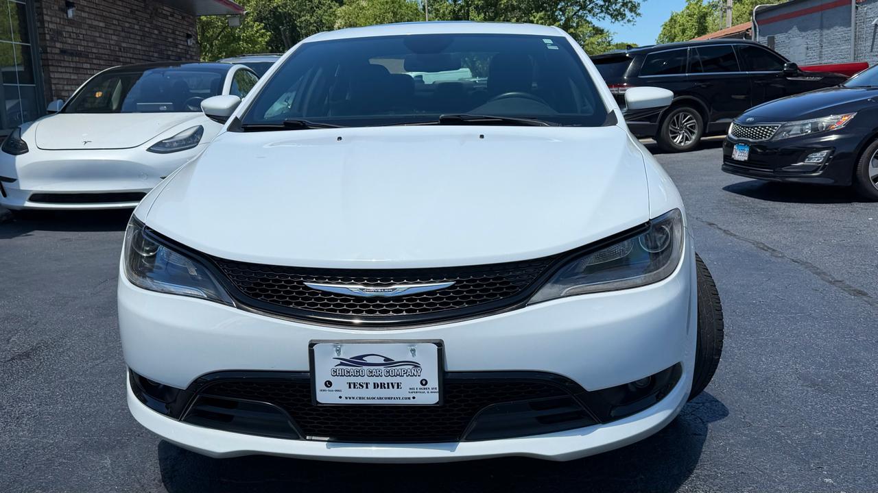 Chrysler 200 4dr Sdn S FWD 2015