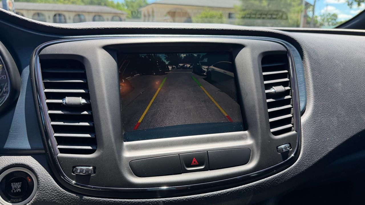 Chrysler 200 4dr Sdn S FWD 2015