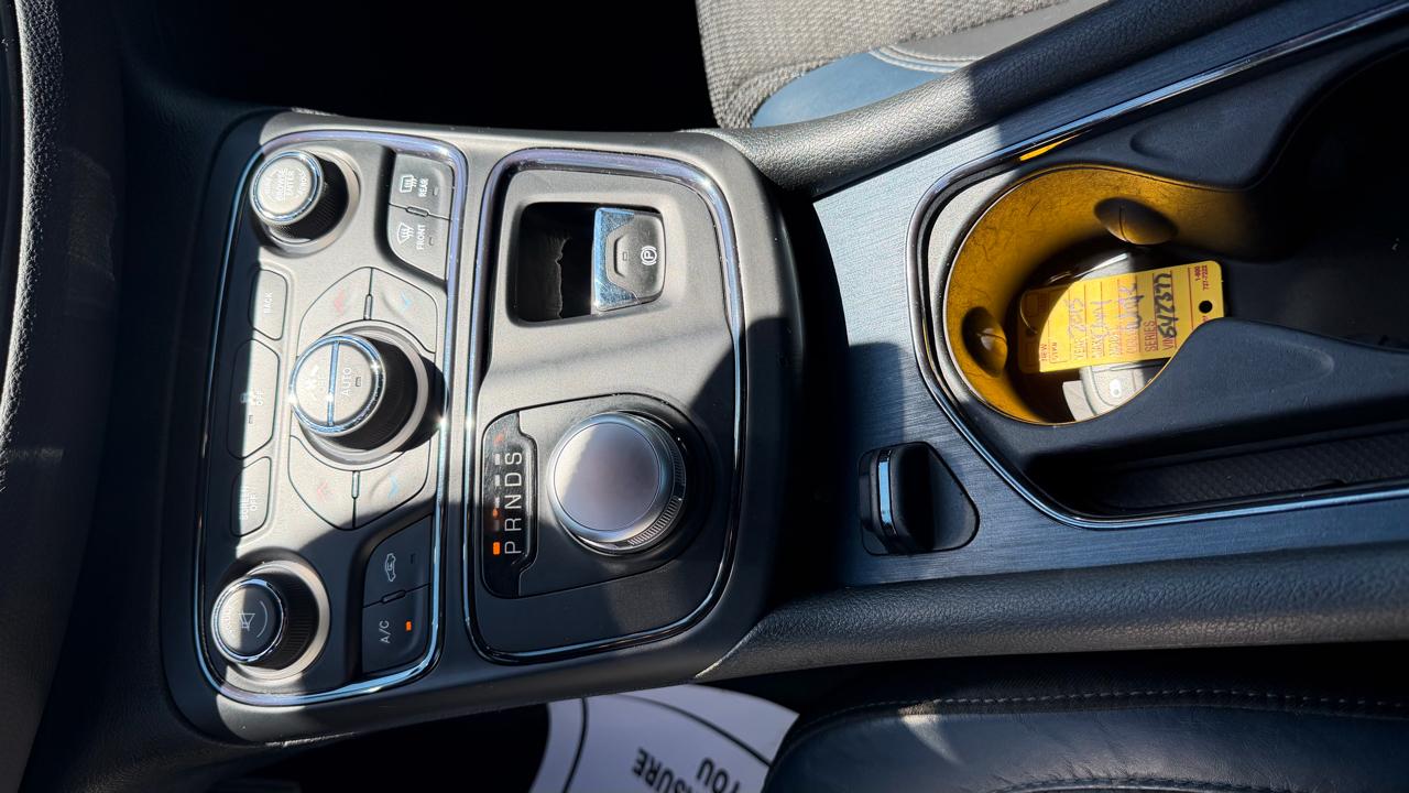 Chrysler 200 4dr Sdn S FWD 2015