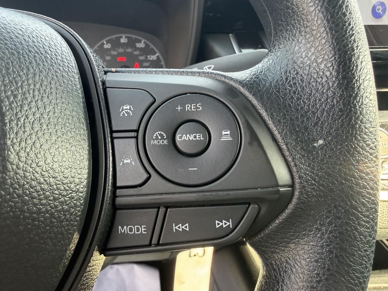 Toyota Corolla LE CVT (Natl) 2025