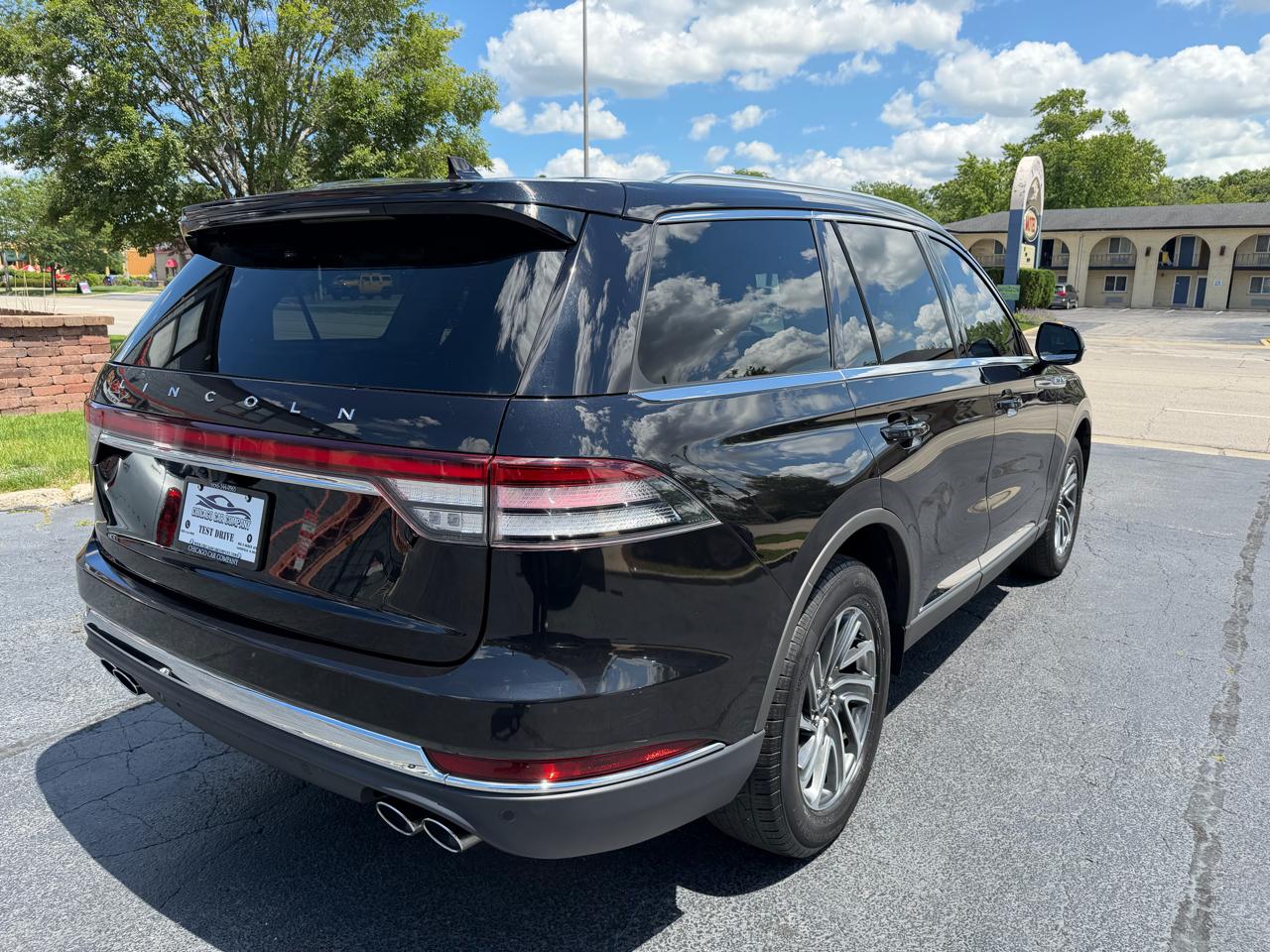 Lincoln Aviator Livery AWD 2023