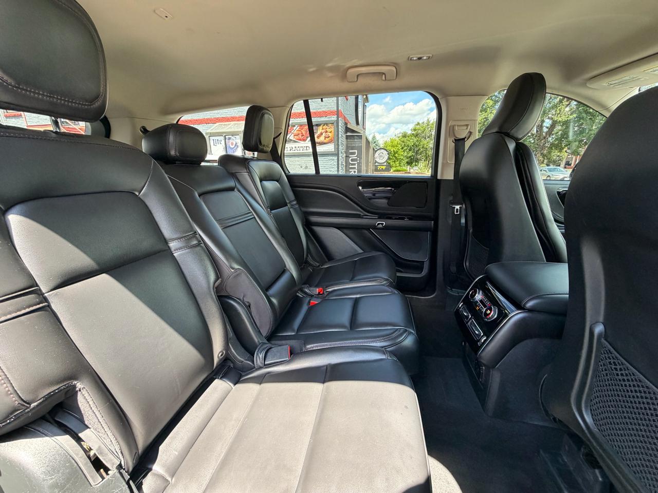 Lincoln Aviator Livery AWD 2023