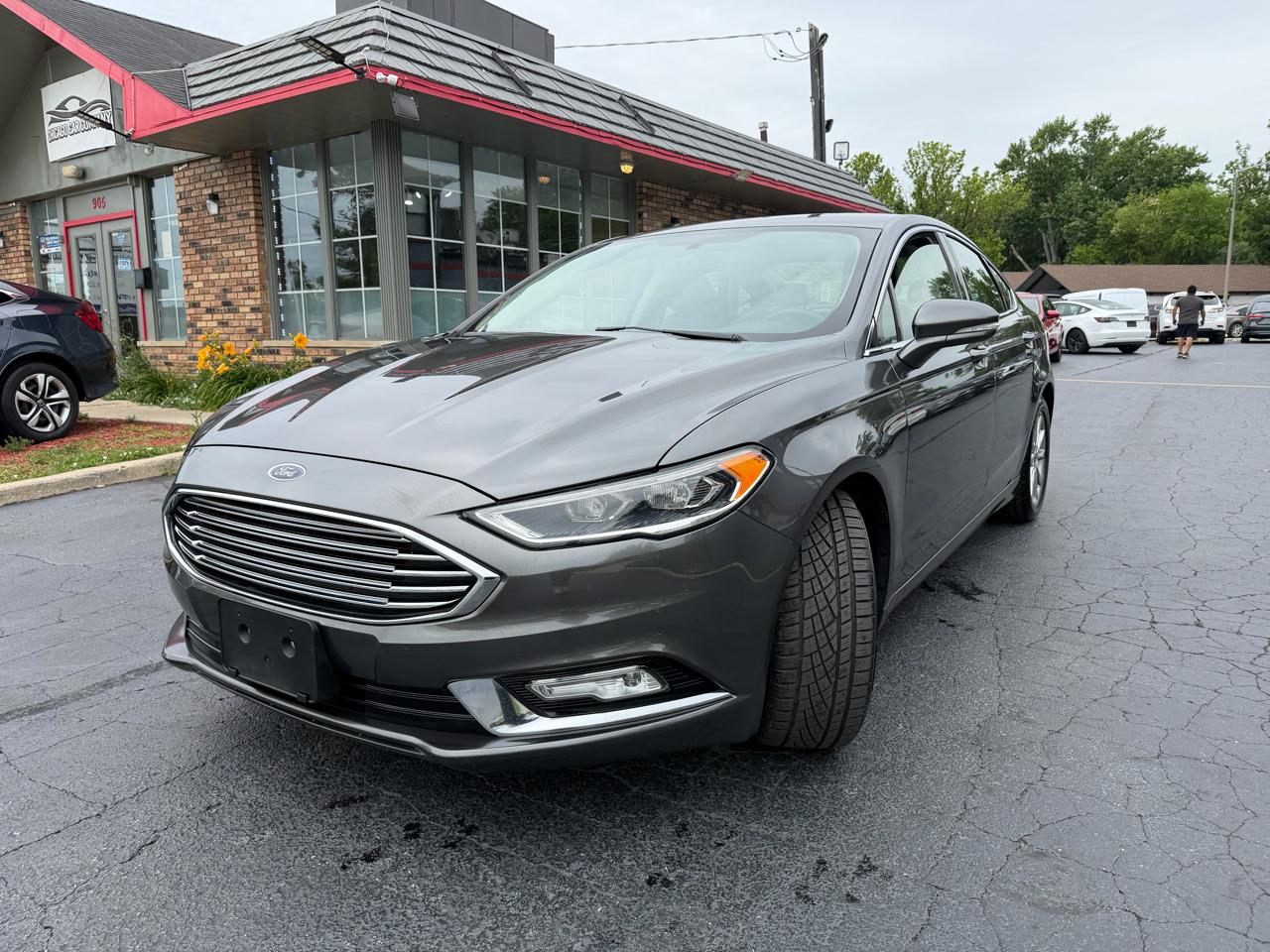 Ford Fusion SE FWD 2017