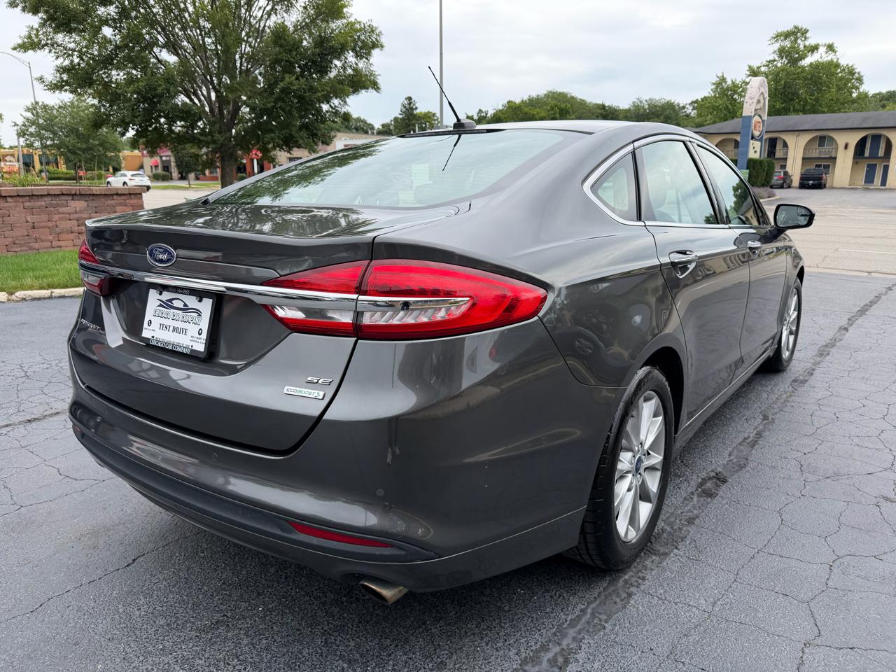 Ford Fusion SE FWD 2017