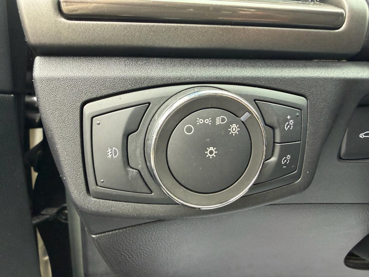 Ford Fusion SE FWD 2017