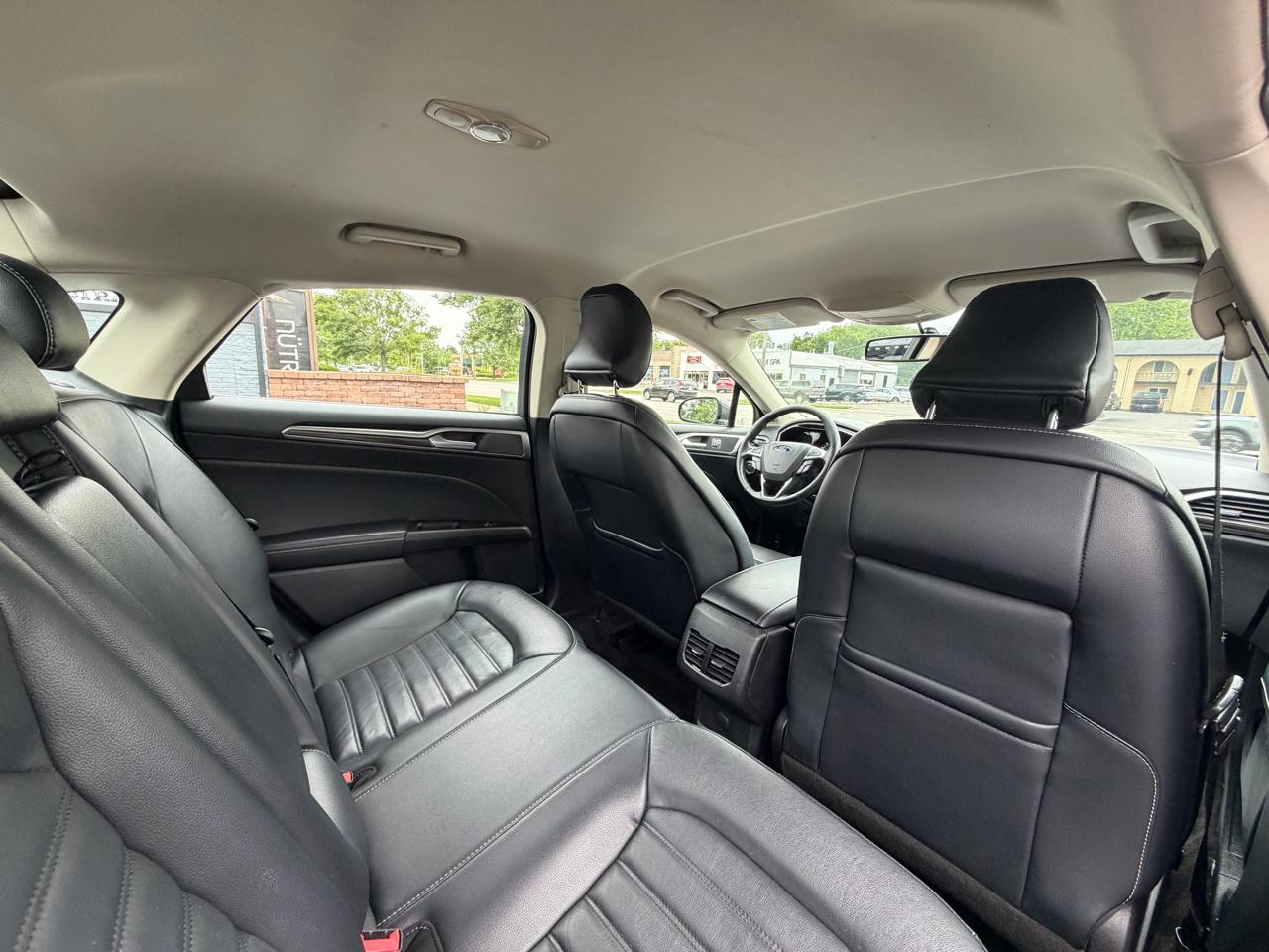 Ford Fusion SE FWD 2017