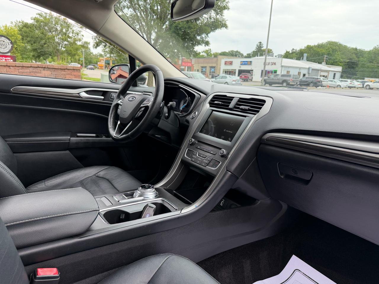 Ford Fusion SE FWD 2017