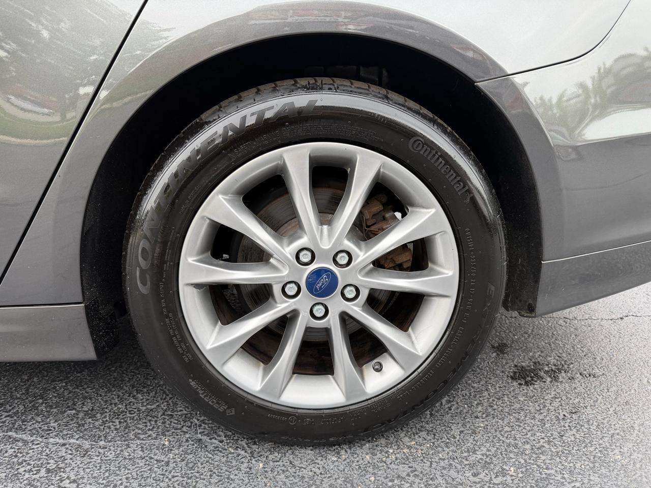 Ford Fusion SE FWD 2017