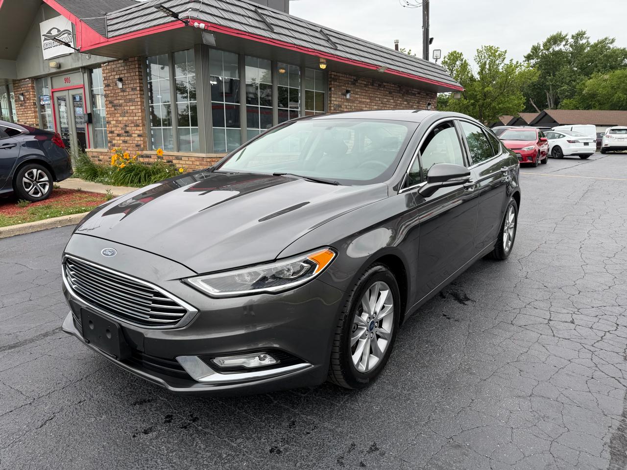 Ford Fusion SE FWD 2017
