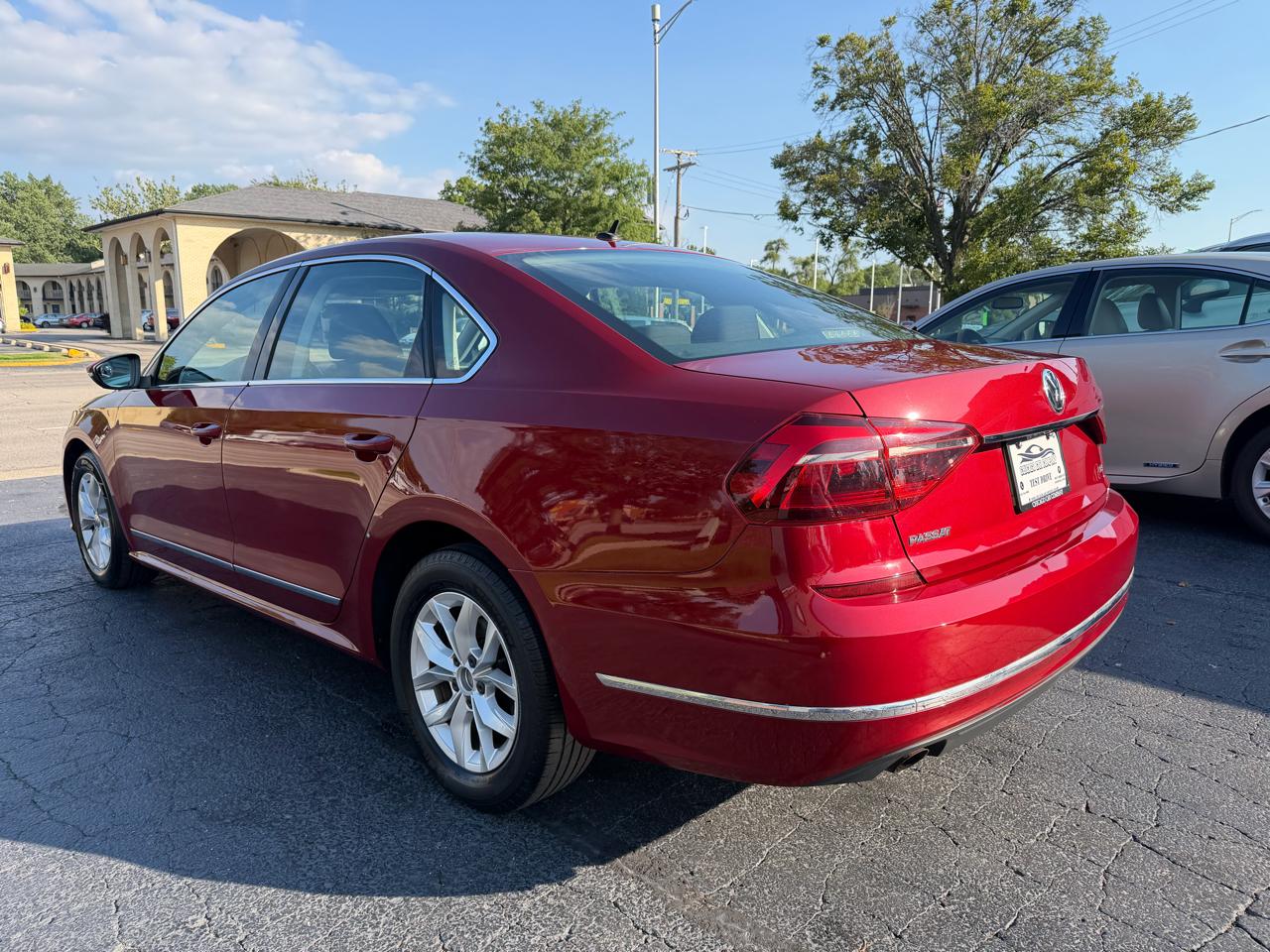 Volkswagen Passat 1.8T S Auto 2017