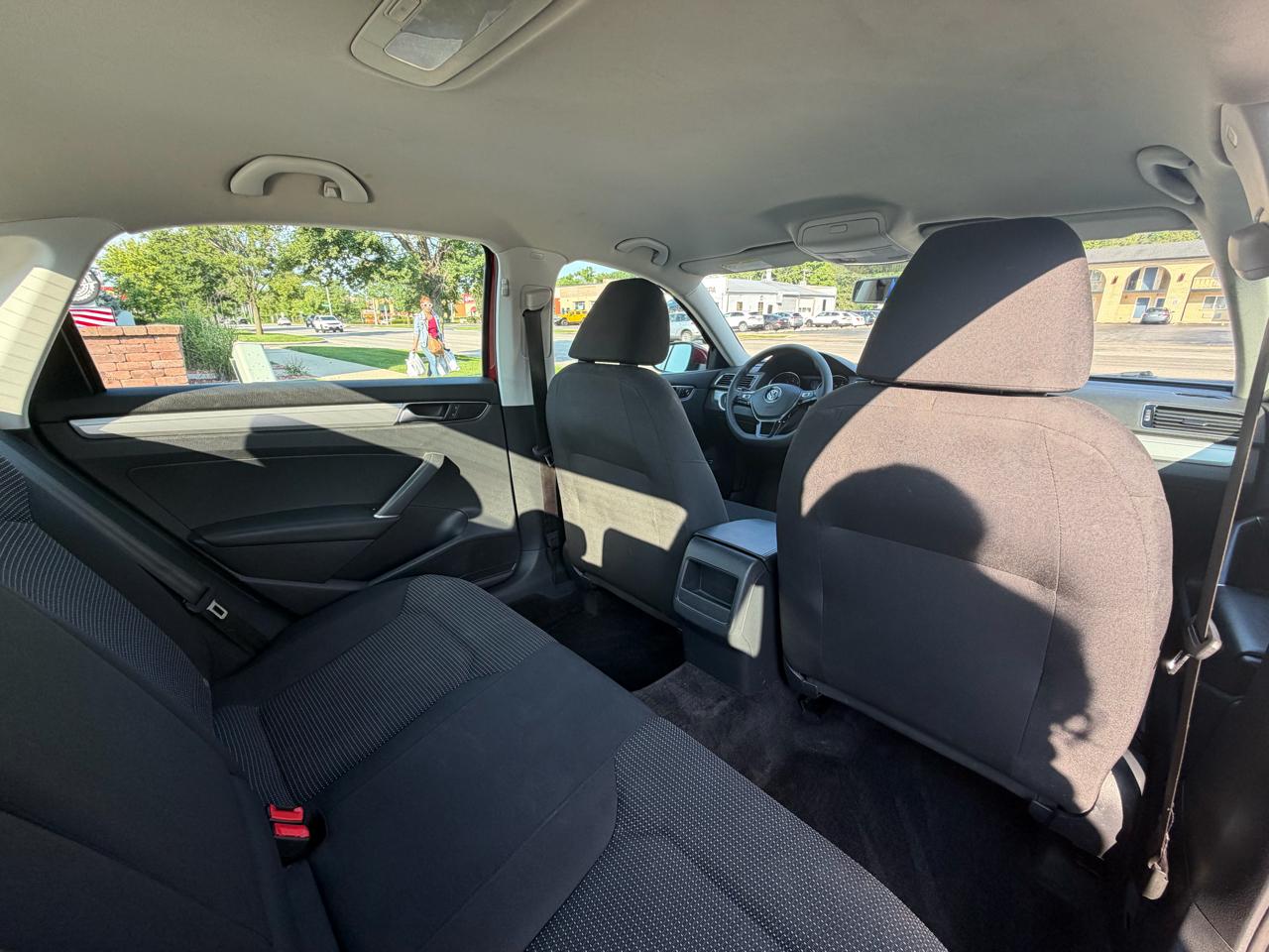 Volkswagen Passat 1.8T S Auto 2017