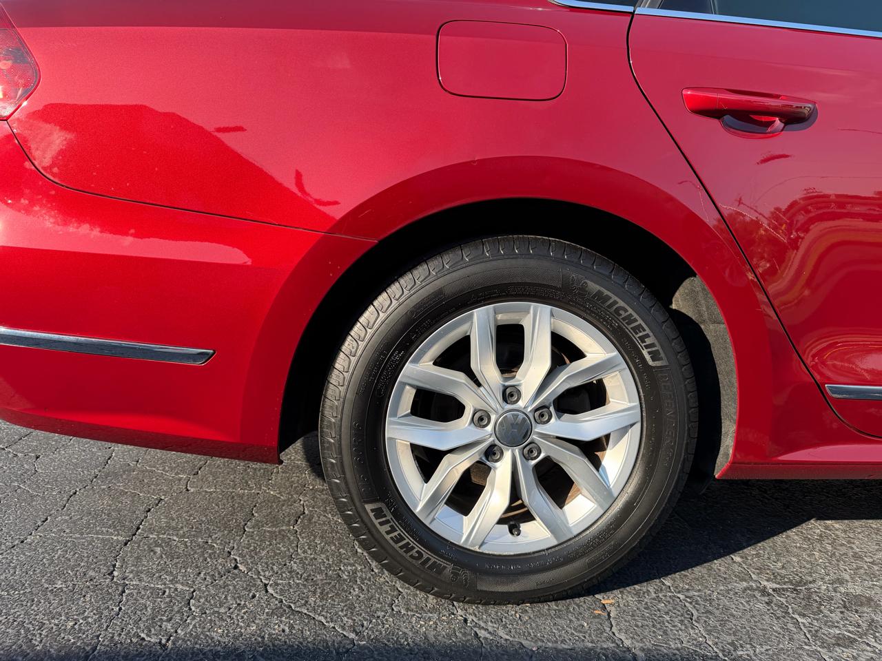 Volkswagen Passat 1.8T S Auto 2017
