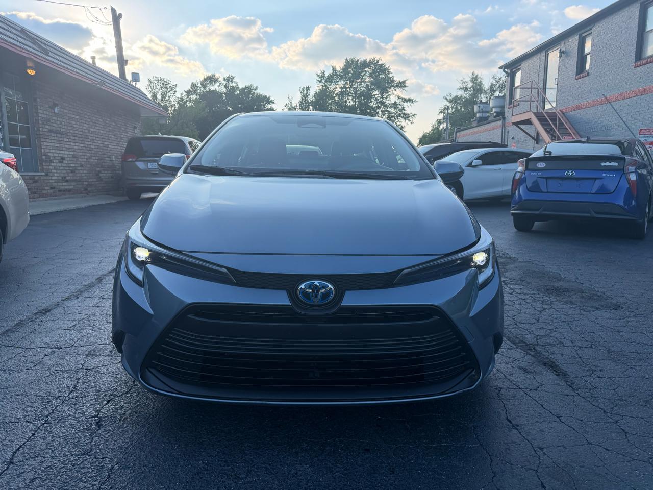 Toyota Corolla Hybrid LE FWD (Natl) 2025