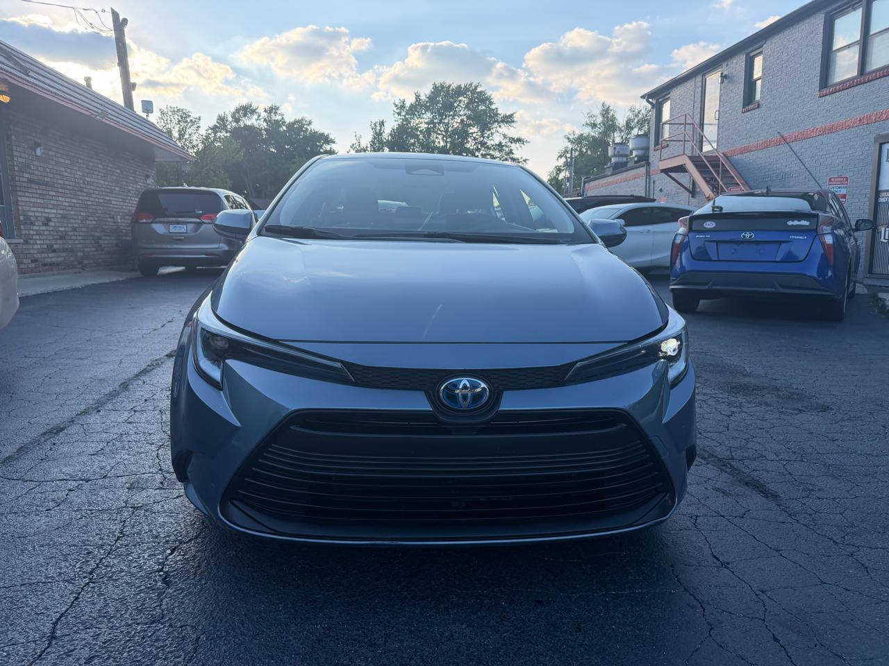 Toyota Corolla Hybrid LE FWD (Natl) 2025
