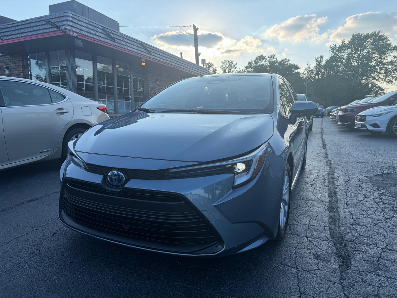 Toyota Corolla Hybrid LE FWD (Natl) 2025