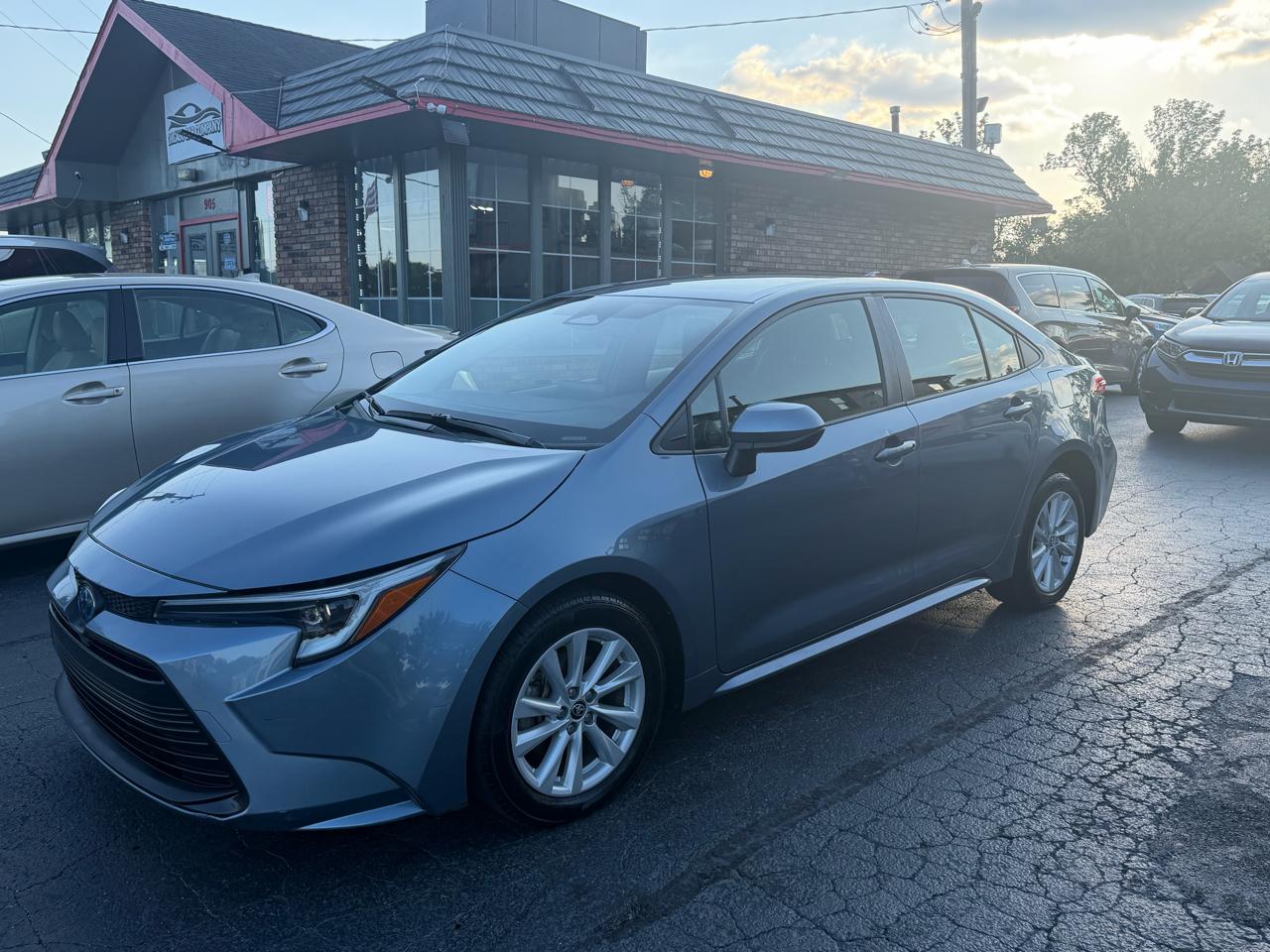 Toyota Corolla Hybrid LE FWD (Natl) 2025