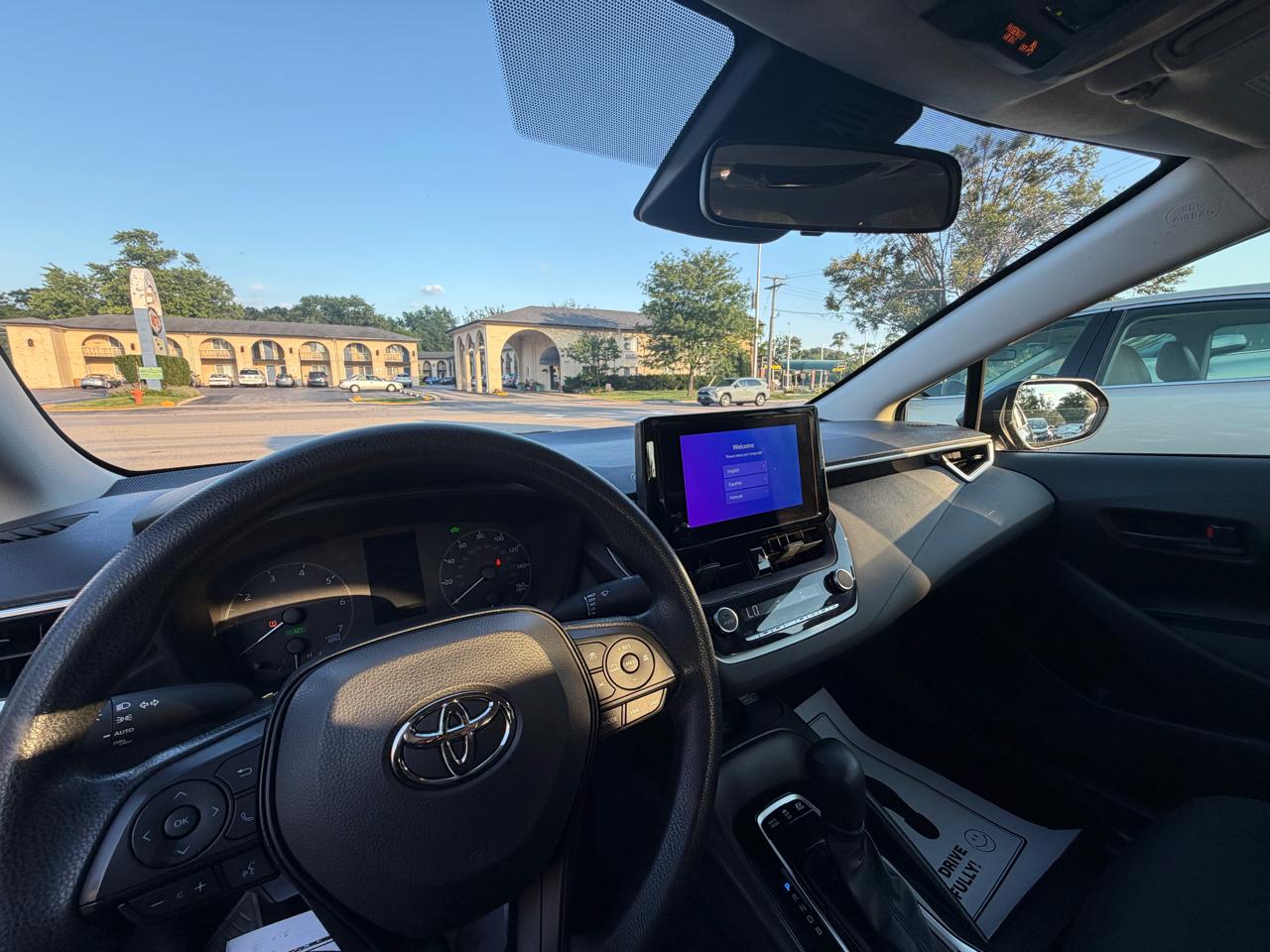 Toyota Corolla Hybrid LE FWD (Natl) 2025