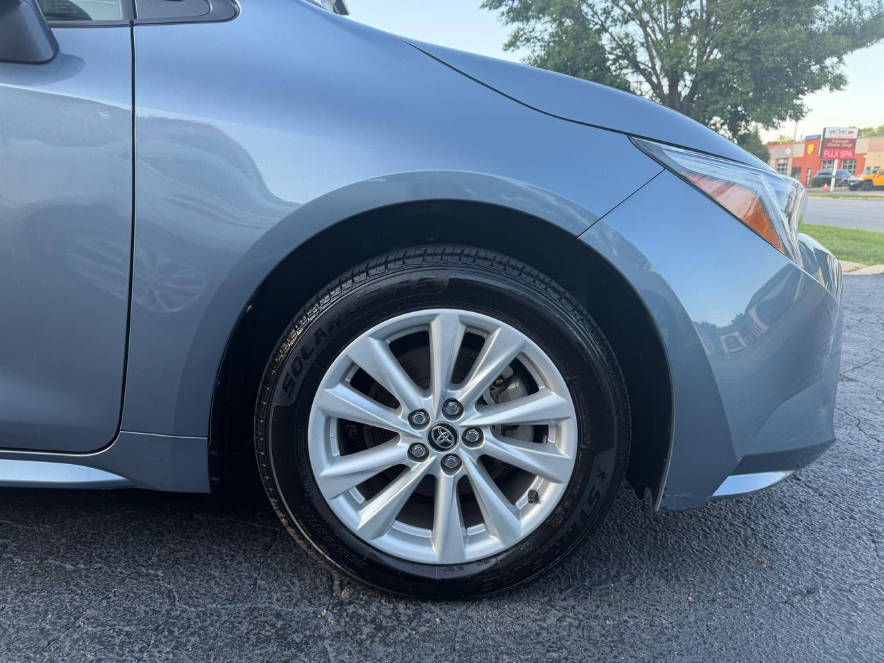Toyota Corolla Hybrid LE FWD (Natl) 2025