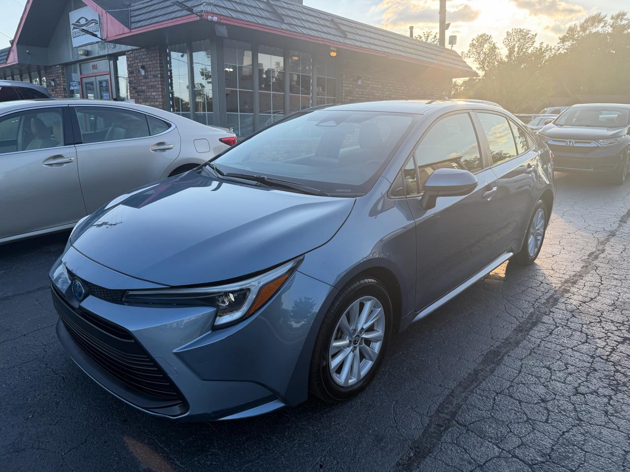 Toyota Corolla Hybrid LE FWD (Natl) 2025