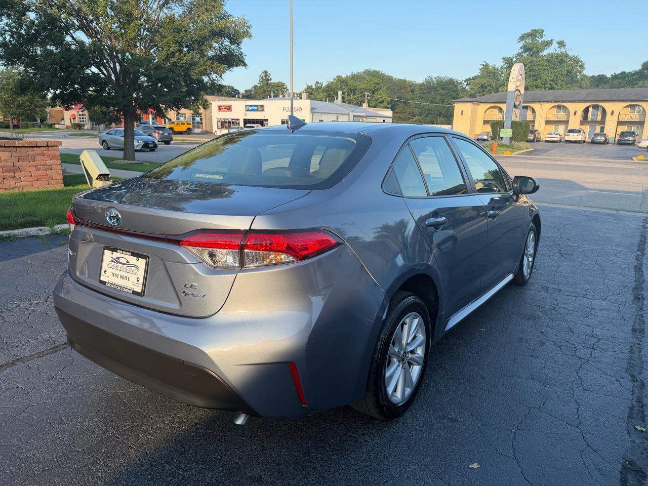 Toyota Corolla Hybrid LE FWD (Natl) 2025