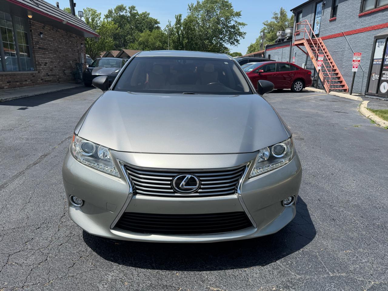 Lexus ES 350 4dr Sdn 2015