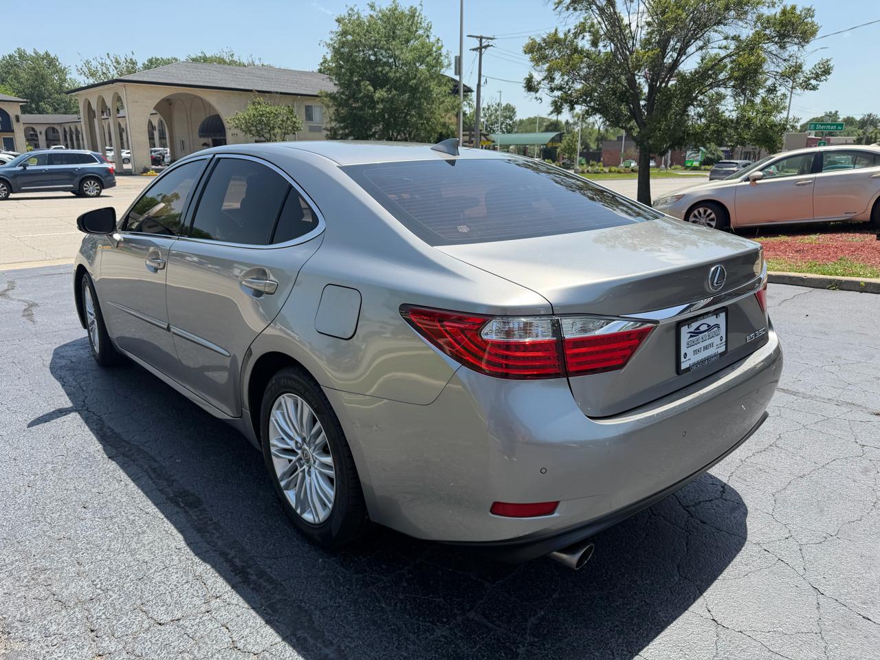 Lexus ES 350 4dr Sdn 2015
