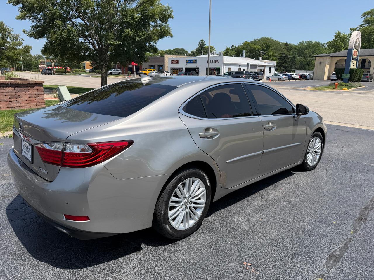 Lexus ES 350 4dr Sdn 2015