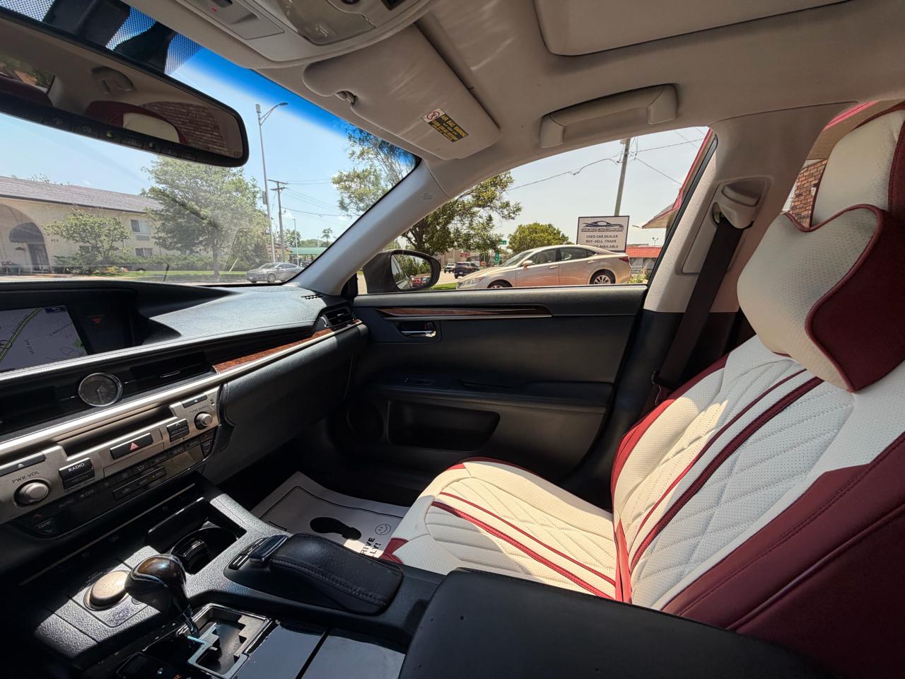 Lexus ES 350 4dr Sdn 2015