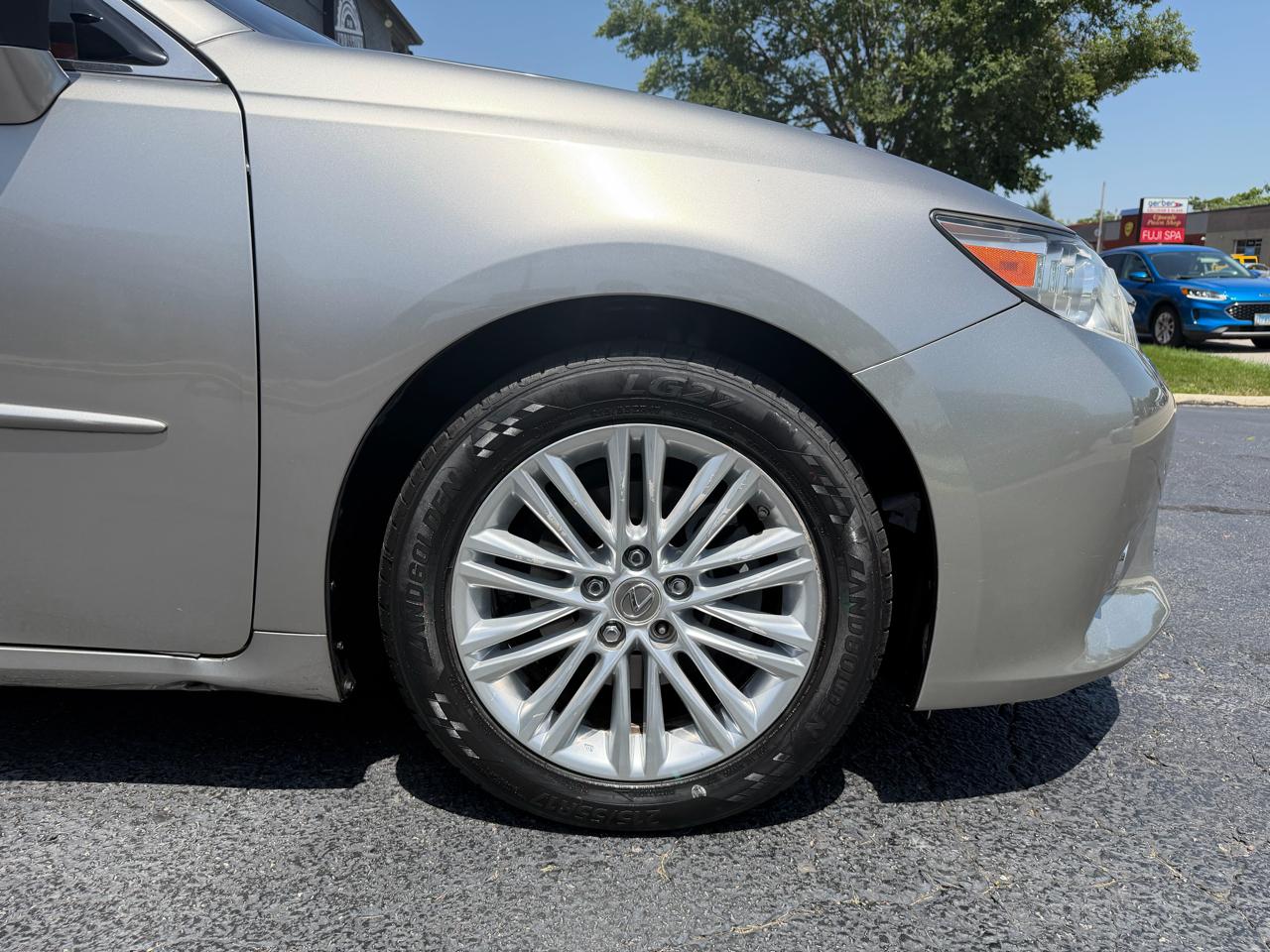Lexus ES 350 4dr Sdn 2015