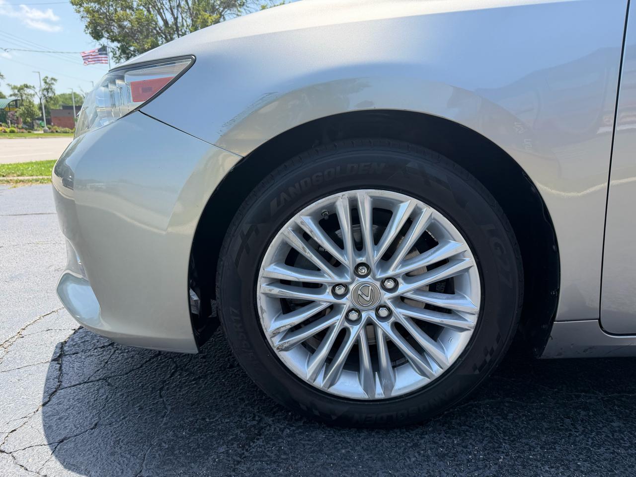 Lexus ES 350 4dr Sdn 2015