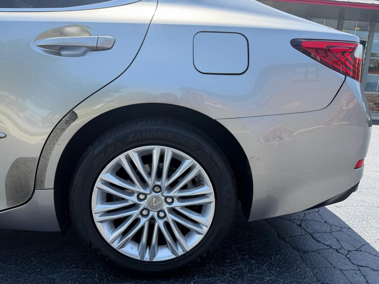 Lexus ES 350 4dr Sdn 2015