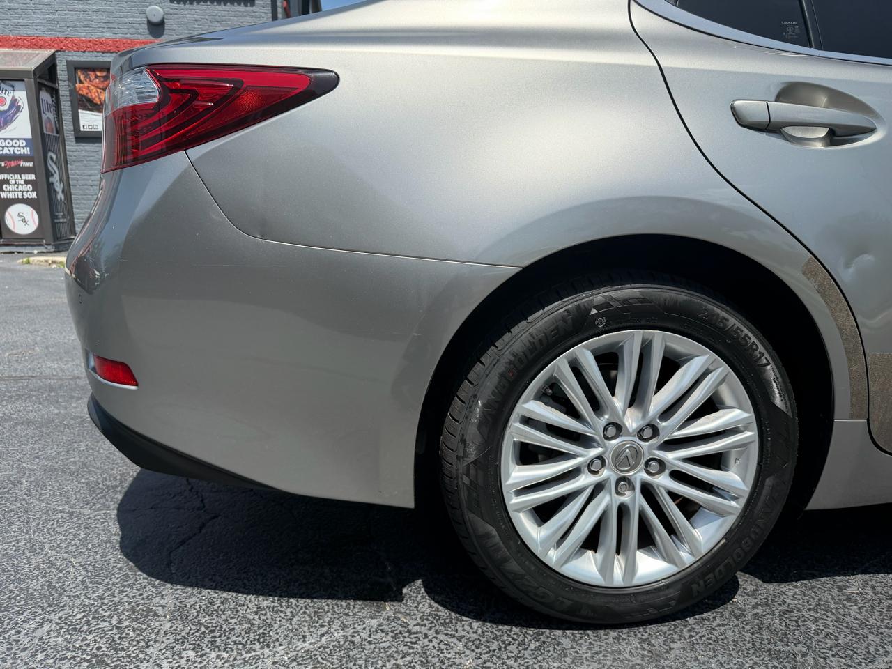 Lexus ES 350 4dr Sdn 2015