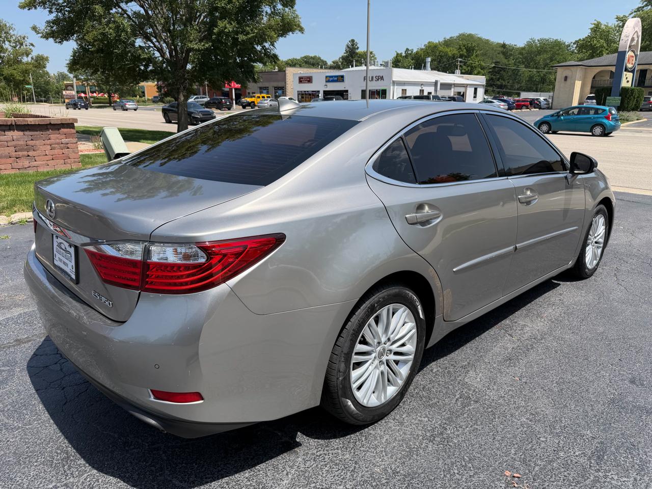 Lexus ES 350 4dr Sdn 2015