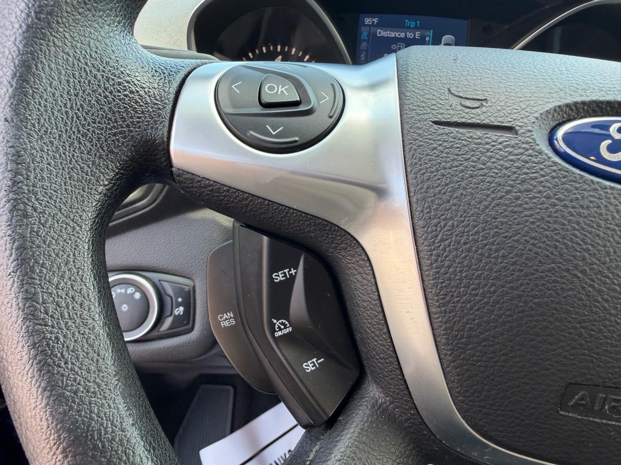 Ford Escape FWD 4dr S 2015