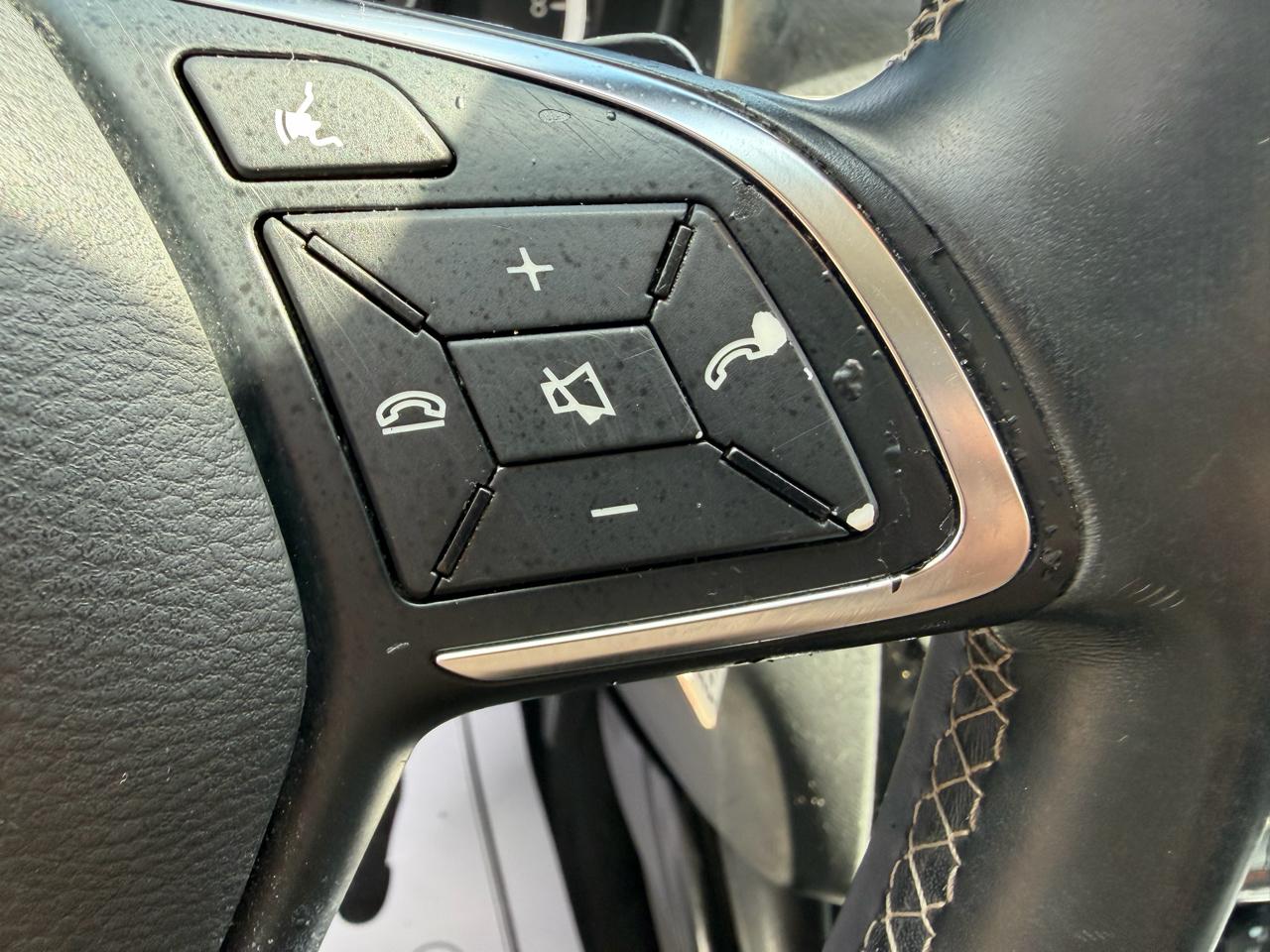 Infiniti QX30 Luxury FWD 2018